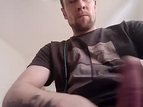 Snapshot of limit30 chatting on 05/06/26, 10:09 limit30 online show from 05/06/26, 10:09