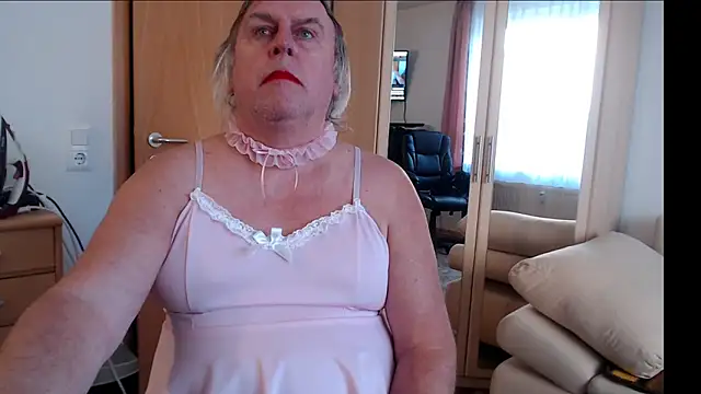 Sissygera online show from 12/31/24, 09:31