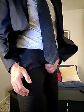 Justforoneday online show from 12/01/25, 09:31