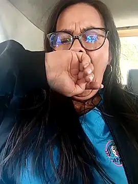 Snapshot of Ixchel_Anaid chatting on 01/21/25, 06:34 Ixchel Anaid online show from 01/21/25, 06:34