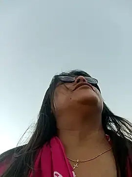 Snapshot of Ixchel_Anaid chatting on 01/26/25, 11:28 Ixchel Anaid online show from 01/26/25, 11:28