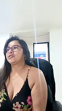 Snapshot of Ixchel_Anaid chatting on 01/29/25, 11:20 Ixchel Anaid online show from 01/29/25, 11:20