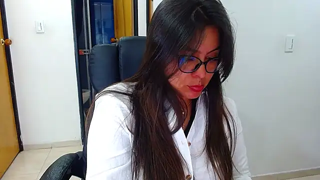 Snapshot of Ixchel_Anaid chatting on 03/08/25, 01:47 Ixchel Anaid online show from 03/08/25, 01:47