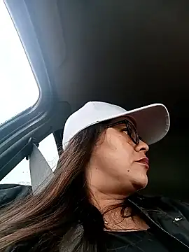 Snapshot of Ixchel_Anaid chatting on 03/18/25, 06:26 Ixchel Anaid online show from 03/18/25, 06:26