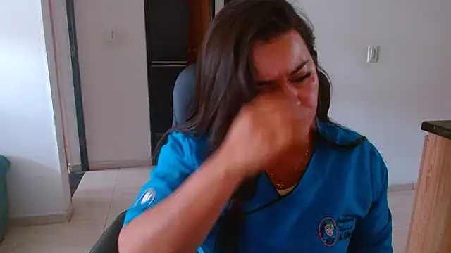 Ixchel Anaid online show from 04/07/26, 06:41