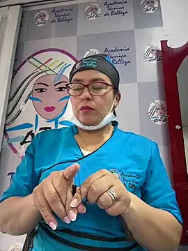 Ixchel Anaid online show from 04/16/26, 01:23