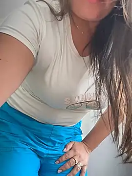 Ixchel Anaid online show from 04/21/26, 06:12