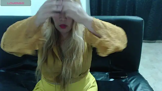 Dulce-Bella online show from 12/12/24, 10:52