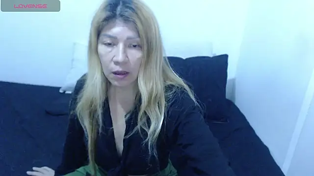 Dulce-Bella online show from 03/15/26, 02:23