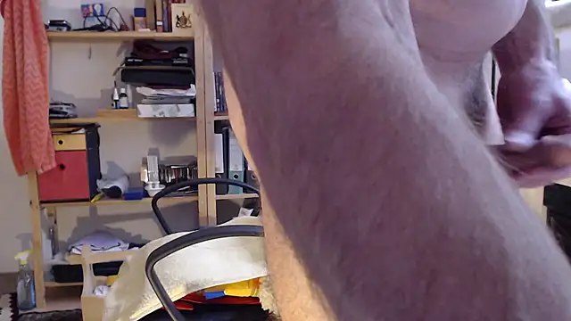 Snapshot of tibe50 chatting on 12/21/24, 10:06 tibe50 online show from 12/21/24, 10:06