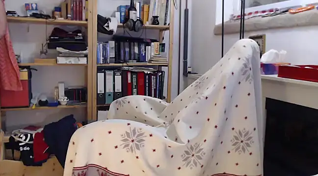 Snapshot of tibe50 chatting on 02/22/25, 07:58 tibe50 online show from 02/22/25, 07:58