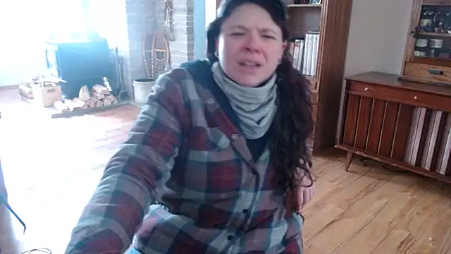 MarcyJones online show from 02/20/25, 05:40