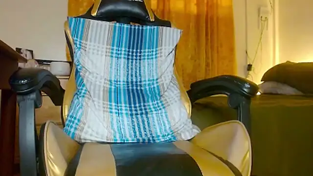 Yukikawaii online show from 11/13/25, 05:39