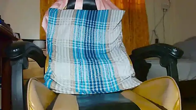 Yukikawaii online show from 12/19/25, 03:13