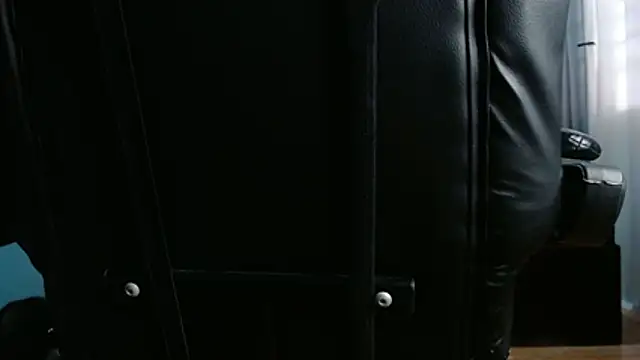 Yukikawaii online show from 04/21/26, 04:30