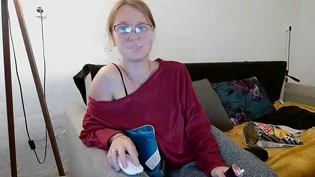 Snapshot of little-leni chatting on 05/09/26, 08:47 little-leni online show from 05/09/26, 08:47