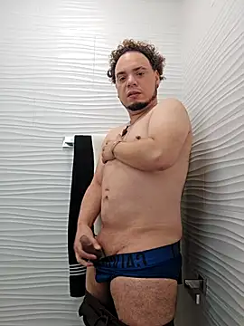 latinoflpr online show from 03/10/26, 02:33