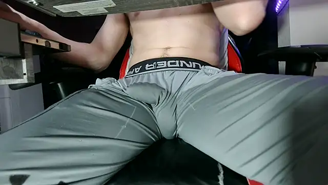 Snapshot of Dick_and_muscles chatting on 07/02/26, 02:22 Dick and muscles online show from 07/02/26, 02:22