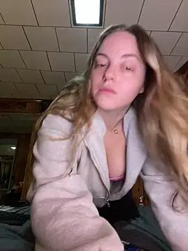 jaseyrae online show from 01/03/25, 08:01