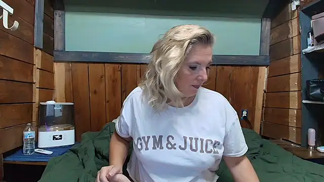 lisaxlovexxx online show from 02/05/26, 05:39