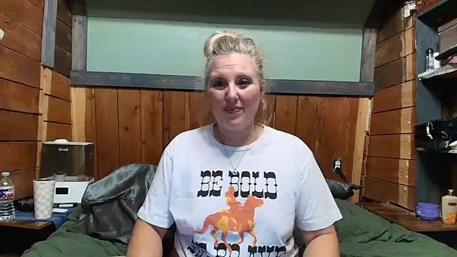 lisaxlovexxx online show from 04/18/26, 04:16