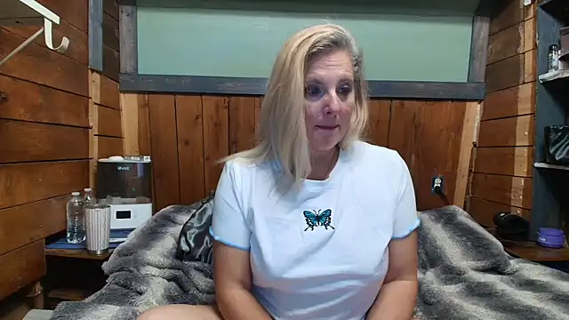 lisaxlovexxx online show from 05/19/26, 02:07