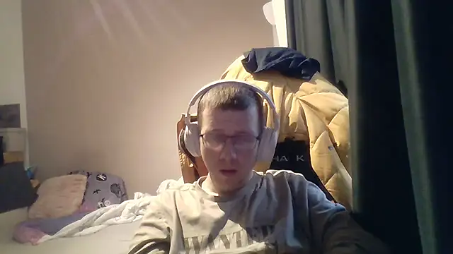 Snapshot of David250692 chatting on 02/13/26, 08:10 David250692 online show from 02/13/26, 08:10