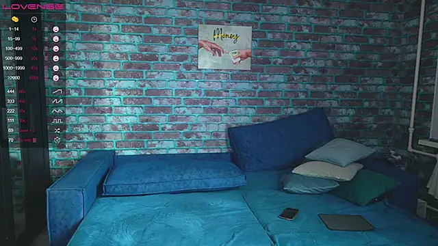 mark normal online show from 01/30/25, 04:06