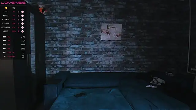 mark normal online show from 04/18/26, 02:59