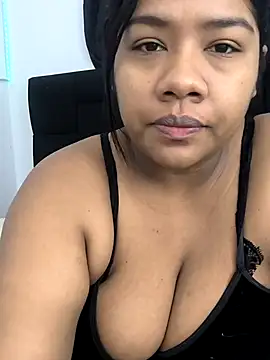 paola091 online show from 10/18/25, 12:06