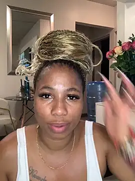 CurvyDesire1 online show from 02/06/26, 08:56