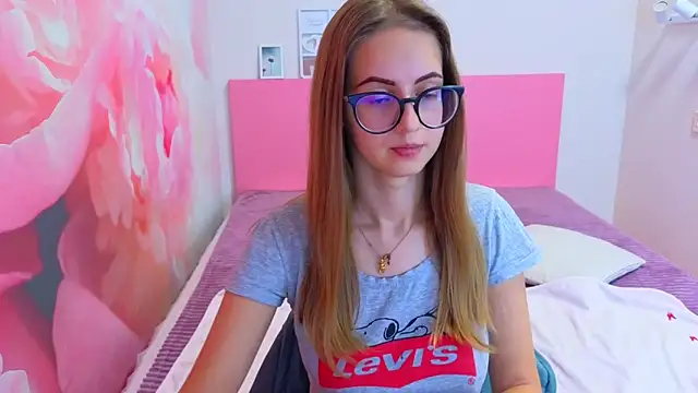 AliceAdams online show from 10/31/25, 08:26