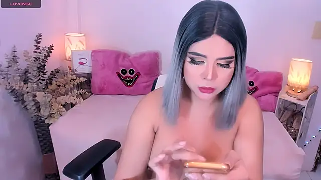 AmazingDREAMGirl online show from 09/18/25, 11:56