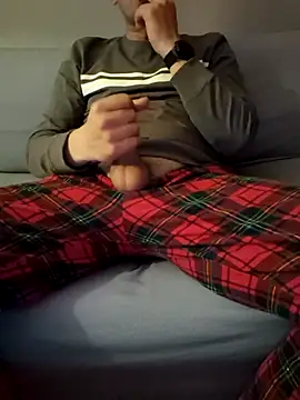 praqun2021 online show from 04/25/26, 06:38