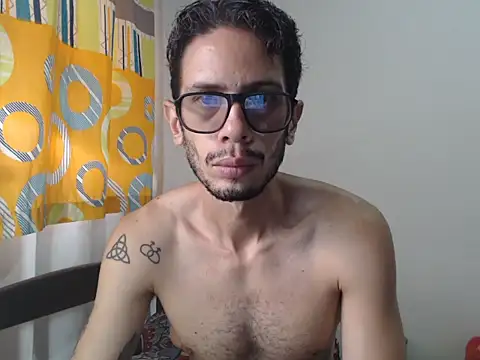 alisterxxx online show from 04/15/26, 02:02