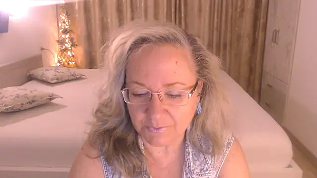 Snapshot of Raisshy chatting on 05/07/26, 03:56 Raisshy online show from 05/07/26, 03:56