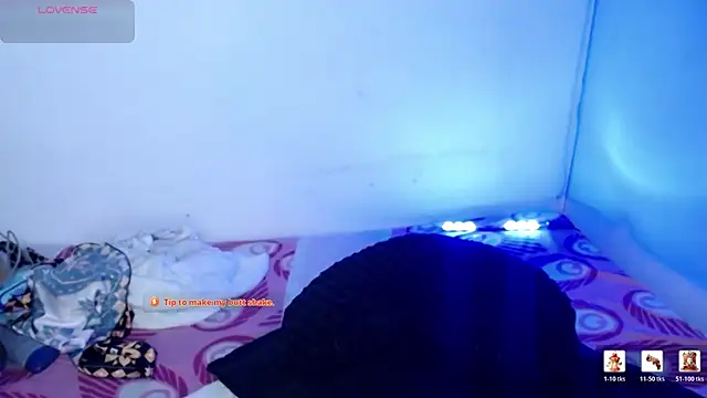 ninatiny online show from 07/07/26, 11:14