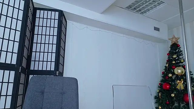 girl nextd00r online show from 01/04/25, 03:17