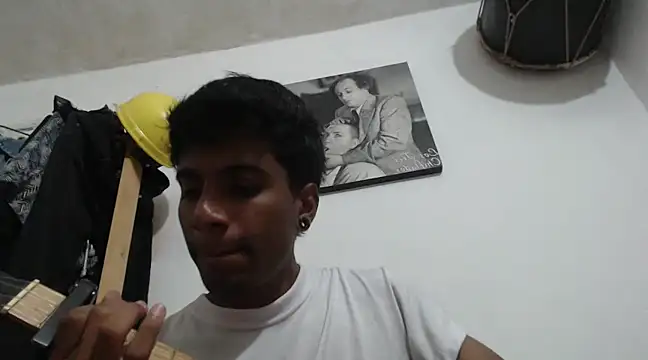 Snapshot of stevenosori chatting on 12/12/24, 07:48 stevenosori online show from 12/12/24, 07:48