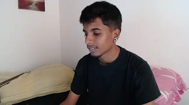 Snapshot of stevenosori chatting on 12/29/24, 10:25 stevenosori online show from 12/29/24, 10:25