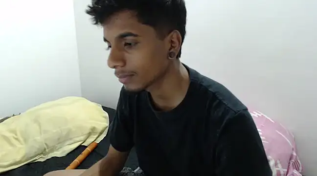 Snapshot of stevenosori chatting on 12/30/24, 01:26 stevenosori online show from 12/30/24, 01:26