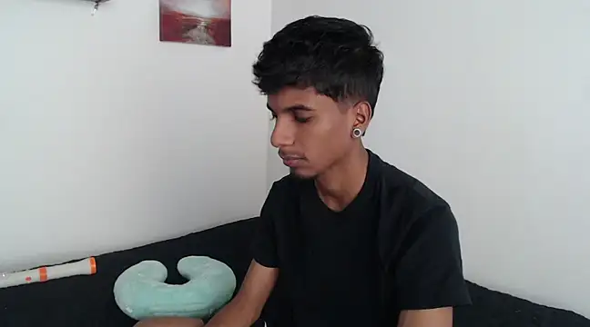 Snapshot of stevenosori chatting on 01/18/25, 02:44 stevenosori online show from 01/18/25, 02:44