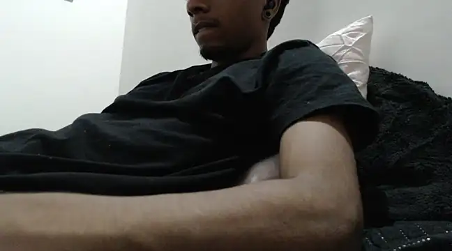 Snapshot of stevenosori chatting on 01/20/25, 12:15 stevenosori online show from 01/20/25, 12:15