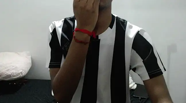 Snapshot of stevenosori chatting on 01/31/25, 02:15 stevenosori online show from 01/31/25, 02:15