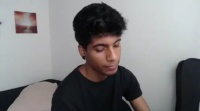 Snapshot of stevenosori chatting on 02/14/25, 05:03 stevenosori online show from 02/14/25, 05:03