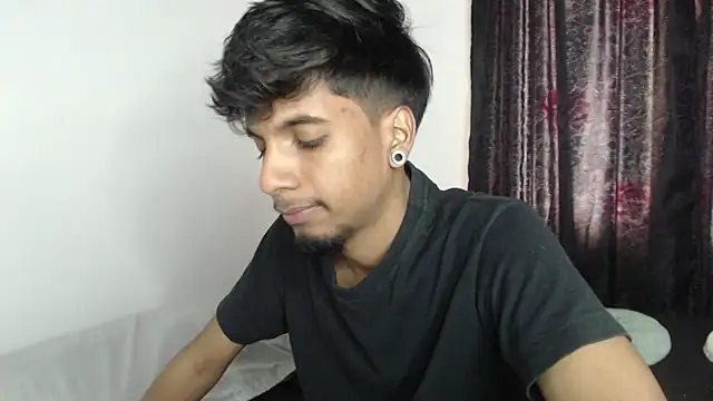 Snapshot of stevenosori chatting on 09/17/25, 04:52 stevenosori online show from 09/17/25, 04:52