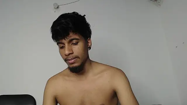 Snapshot of stevenosori chatting on 10/12/25, 12:09 stevenosori online show from 10/12/25, 12:09