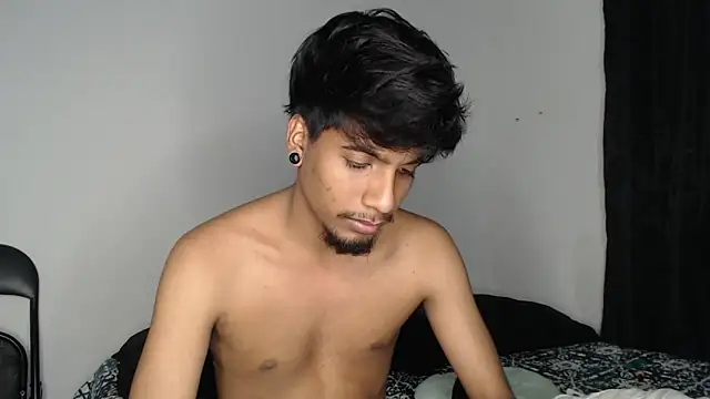 Snapshot of stevenosori chatting on 10/12/25, 11:15 stevenosori online show from 10/12/25, 11:15