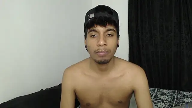 Snapshot of stevenosori chatting on 10/24/25, 03:58 stevenosori online show from 10/24/25, 03:58