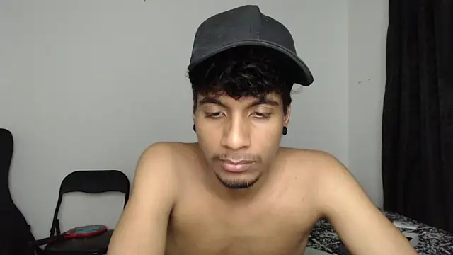 Snapshot of stevenosori chatting on 10/29/25, 04:04 stevenosori online show from 10/29/25, 04:04